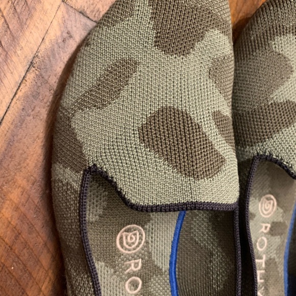 Like new! Camo ROTHYS!! - Picture 9 of 12